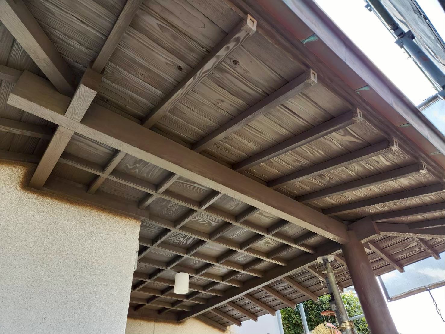 玄関ポーチ 軒天 完成